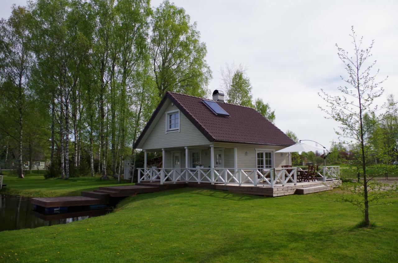 Oeoebiku Holiday House Antsla Exterior foto